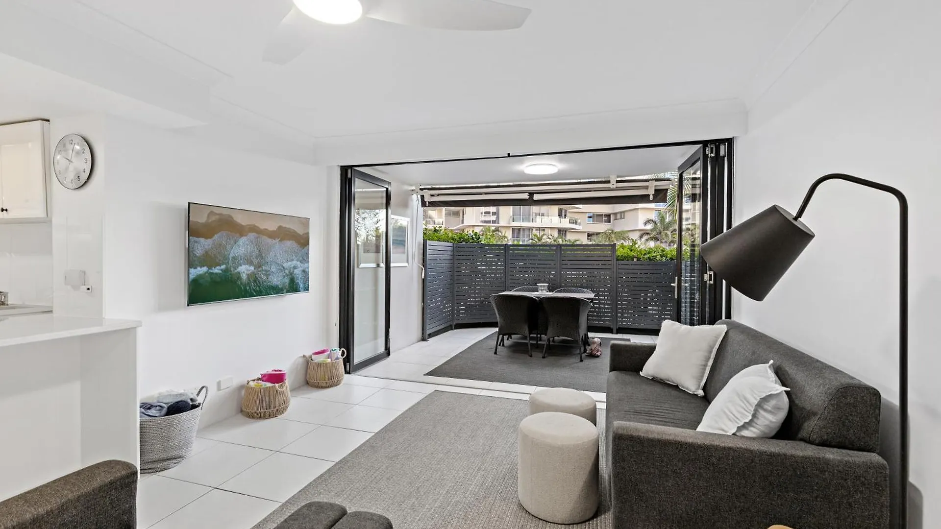 Pacific Resort Broadbeach Gold Coast Aparthotel